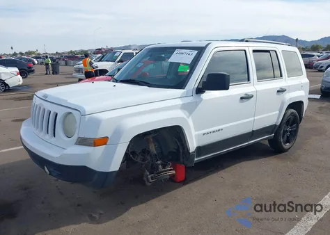 2014 Jeep Patriot Sport from USA, damaged, VIN 1C4NJPBA8ED812549